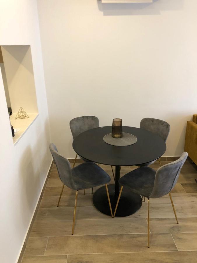Apartment Mak With Free Parking Pula Exterior foto