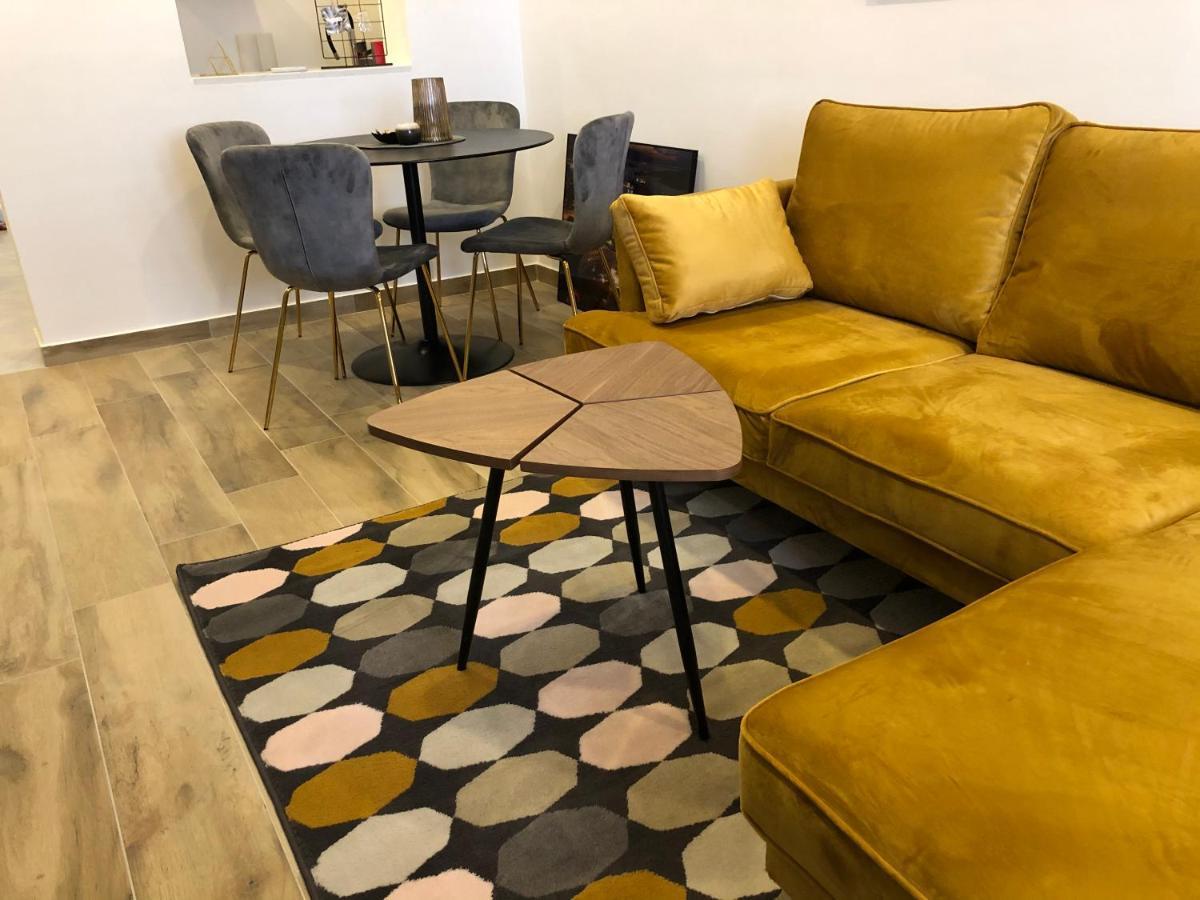 Apartment Mak With Free Parking Pula Exterior foto